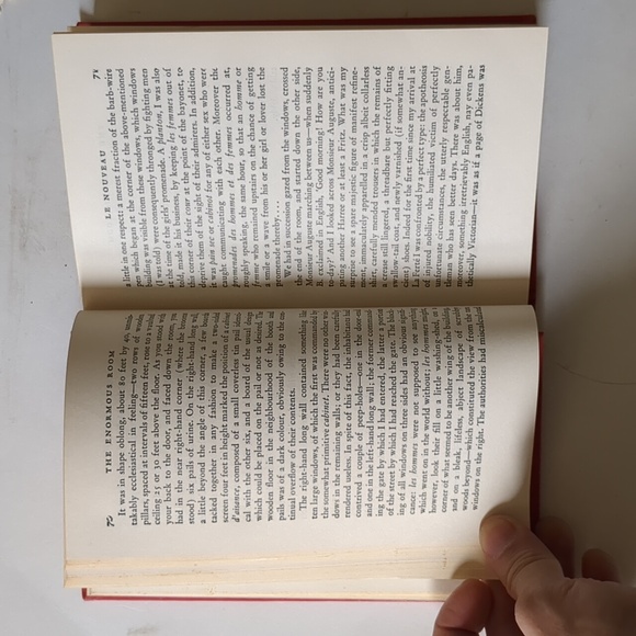 The Enormous Room - E.E. Cummings - 1934 Modern Library ed. - Picture 10 of 11